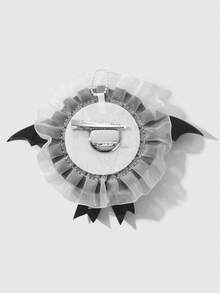 ROMWE Bộ 2 trâm cài áo nam châm phong cách Punk Gothic Y2K đen trắng viền ren, đầu lâu bạc và hoa hồng, thánh giá, cánh quỷ, nơ trang trí, kèm thánh giá hình mạng nhện có thể thay thế, chân gấu chấm bi, ghim cài móng mèo - Thích hợp cho cosplay, anime, trang phục hàng ngày, quà tặng ngày lễ - màu đen - Xem 15