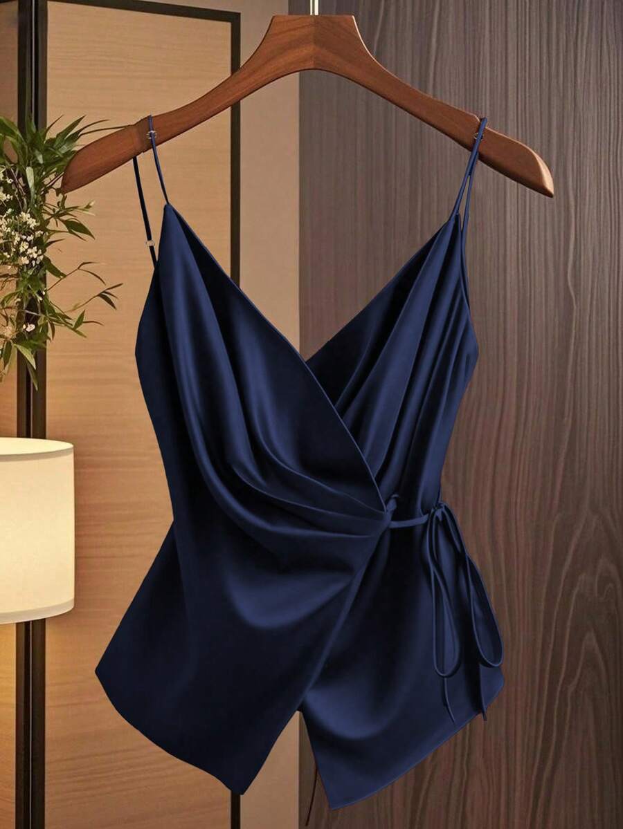 GlowEve 女士时尚休闲 V 领褶皱环绕式蝴蝶结腰带 A 字形吊带背心 - 藏蓝色 - 查看 1