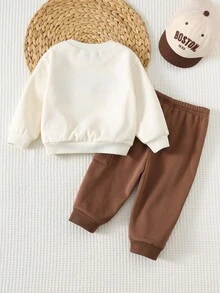 Cozy Pixies 2 件套男婴简约 3D 字母图案针织柔软圆领长袖连帽衫和松紧腰裤套装 - 棕色 - 查看 2