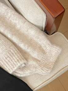 SHEIN Áo len dệt kim cổ chữ V tay dài cỡ lớn có nơ cho nữ, thoải mái và vừa vặn - Màu be - Xem 3