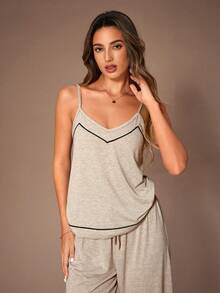 Lazeform 女士睡衣套装，撞色滚边吊带背心搭配阔腿裤，V领设计，休闲家居服，女士家居服套装，休闲服 - 卡其色 - 查看 1