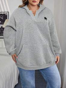 SHEIN CURVE+ 曲线美大码/校园服/返校服/返校季女装大码黑色休闲简约印花大码长袖宽松连帽开衫，带口袋，秋季大码连帽衫，女式大码卫衣，8XL女式连帽衫，6XL女式大码连帽衫，8XL大码卫衣，秋冬季