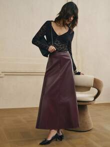 Cévolie Women's Autumn New French Lace Patchwork V-Neck Sexy Semi-Sheer Long Sleeve Fitted Base Layer T-Shirt - Black - View 5