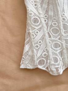 Soleia Plus Size Women White Textured Elegant Bandeau Top - White - View 8