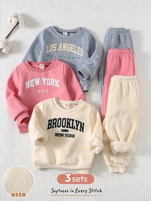 Cozy Pixies Bộ 6 áo nỉ cổ tròn tay dài họa tiết chữ cái cổ điển cho bé gái kèm quần jogger cạp chun - Hồng - Xem 7