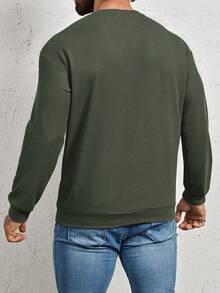 Manfinity Homme 男士宽松字母拼接圆领卫衣，秋季长袖上衣 - 軍綠色 - 查看 2