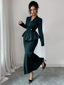 Modelyn Set de costum de damă cu talie tip patchwork din material negru, cu tiv tip coadă de pește