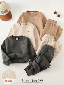 Cozy Pixies 6件套男童装饰徽章圆领长袖卫衣和松紧腰裤 - 卡其色 - 查看 6