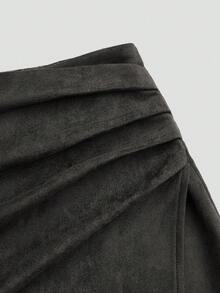 Sweetra Plus Size Pleated Asymmetric Zipper Decor Faux Suede Short Skirt, Minimalist Style For Commuting, Autumn/Winter - Dark Grey - View 6