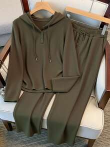 Franclia Fashionable Minimalist Hooded Half-Zip Sports Set - Olive Green - View 1