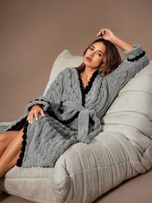 SHEIN Contrast Color Pom Pom Hooded Jacquard Fleece Cozy Robe For Women Cozy Robes For Women Fluffy Women Cozy Robe Light Cozy Robe Cozy Robe Set - Light Grey - View 6