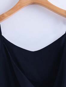 GlowEve 女士时尚休闲 V 领褶皱环绕式蝴蝶结腰带 A 字形吊带背心 - 藏蓝色 - 查看 3