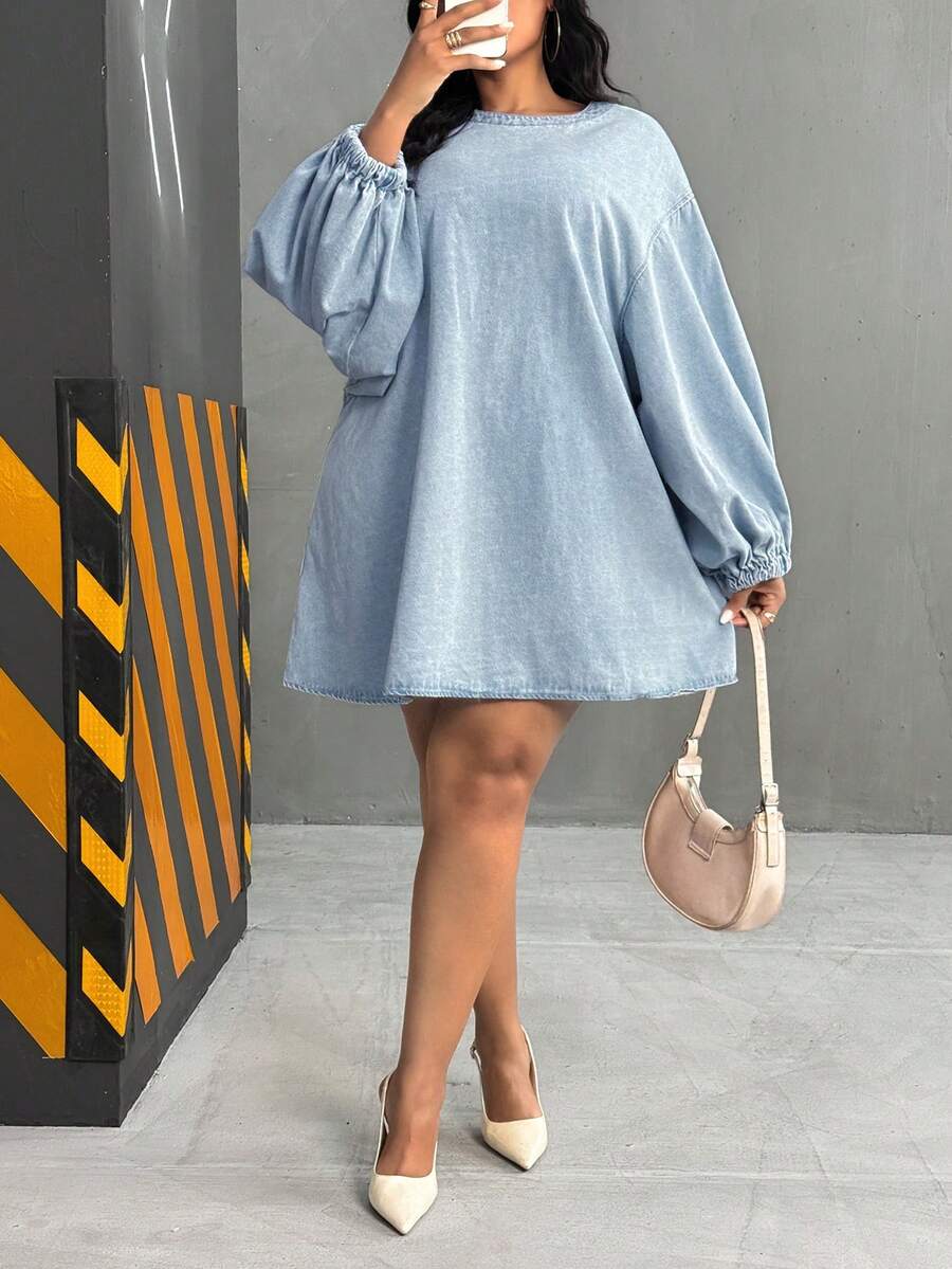 Slaydiva 大码女式圆领落肩长袖休闲宽松牛仔连衣裙 - 藍色 - 查看 1