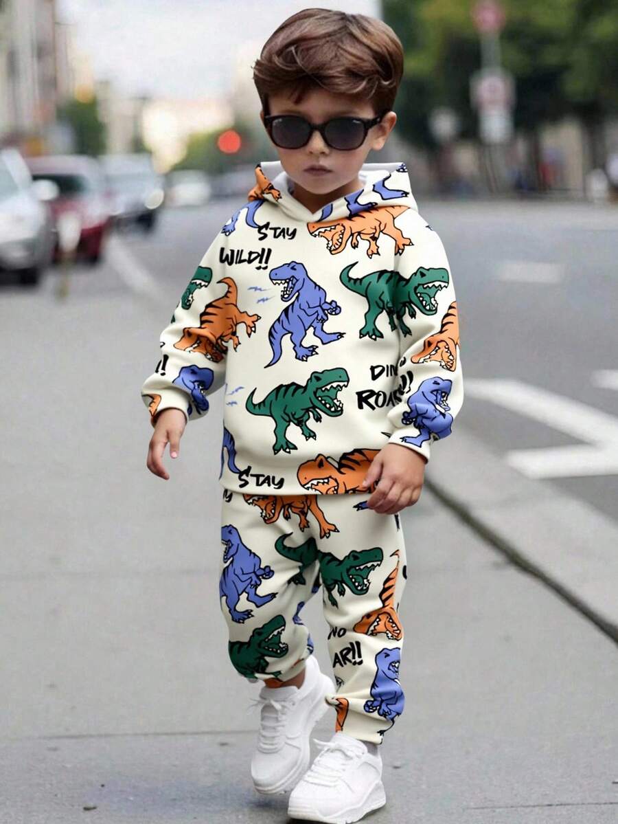 SHEIN 2 件套男童休闲宽松恐龙印花连帽衫和裤子套装，适合秋冬季