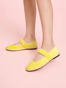 CUCCOO DOLLMOD 女士优雅天鹅绒玛丽珍平底鞋，舒适弹力褶饰经典天鹅绒鞋，月光黄 - 黃色 - 查看 8