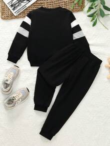 Genkimix Kids 2 pièces/Set Jeune garçon Vêtements de sport décontractés Streetwear sweat-shirt rayé ailes mignonnes + Pantalon, Convient pour port quotidien, l'école, les sorties, les sports, printemps et l'automne, offrant de multiples options d'assortiment pour les tout-petits garçons. La conception générale est simple et généreuse, confortable et à la mode à porter. Cet ensemble de survêtement sera un choix pratique et élégant dans la garde-robe des tout-petits garçons. - Multicolore - Voir 2
