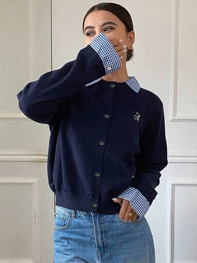 DAZY Cárdigan casual de mujer de manga larga con parches a cuadros y bordado de letras 2 en 1