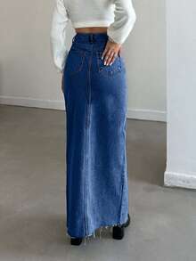 ZIRRA 女式休闲水洗牛仔斜口袋磨边裙，秋季 - 深色水洗藍 - 查看 2