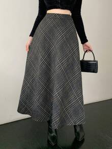 DAZY Women's Autumn/Winter Fashionable Plaid A-Line Skirt - Dark Grey - View 9