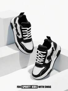 JNSQ Year-Round Fashionable Cool Kids Canvas Casual Sneakers Sport Shoes - Black and White - View 1