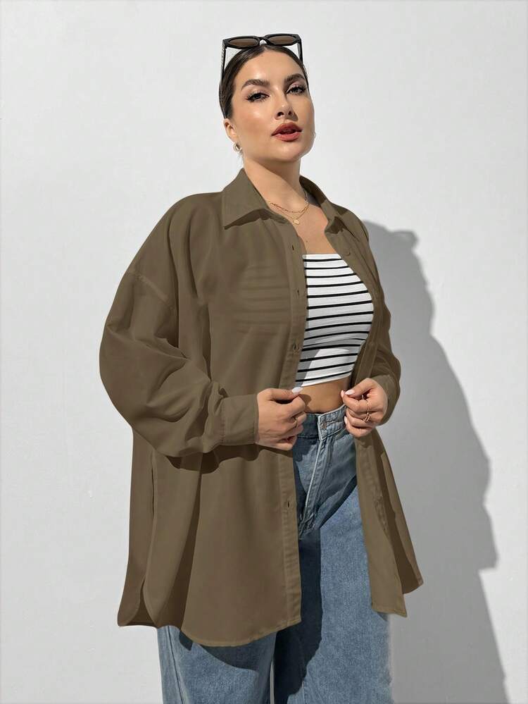SHEIN Essnce 大码女装秋冬休闲宽松基础款长袖纽扣衬衫，超大款上衣，复古风格，职业女式衬衫，秋季，高开衩设计，基础款长袖衬衫，返校季，机场通勤装 - 咖啡棕 - 查看 4