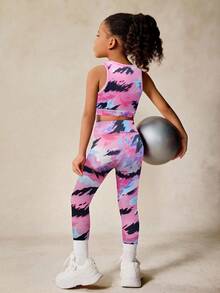 SHEIN 2 件套女童扎染印花吊带背心和紧身裤瑜伽服套装，返校季 - 彩色 - 查看 3