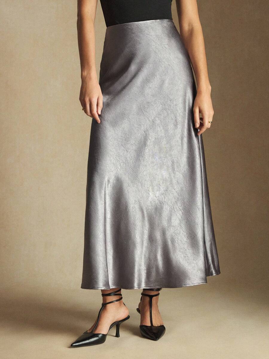 BizChic 2025秋冬新款灰色缎面褶裥中长裙，现代优雅，适合都市通勤、日常百搭、浪漫休闲，亦可搭配90年代复古风服饰，例如圣诞节、新年、感恩节派对、海滩、毕业典礼、时尚假日等场合，也适合婚礼宾客、主人、约会、派对、音乐会、早午餐、机场等。 - 灰色 - 查看 1