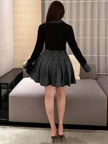 Vibekara Set da 2 pezzi composto da maglia a costine con contrasto di colore e gonna plissettata in vita elastica, taglie comode