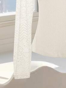 Qadelle Lace Patchwork V-Neck Elegant Refined High-End Fitted Women Top - White - View 3