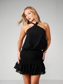 MISSGUIDED Vestido mini con cuello halter y volantes en el bajo para fiestas y ocasiones de noche - Negro - Ver 1