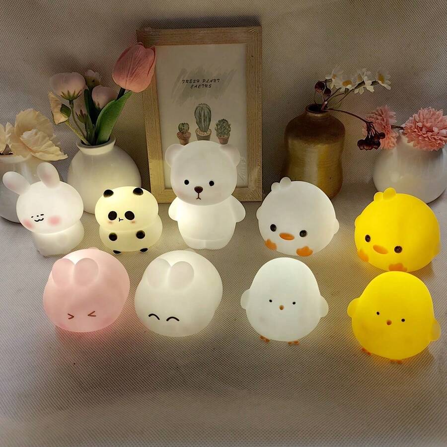 Cute Cartoon Shaped LED Night Light, Battery Powered Portable Mini Emergency Lamp, Bedroom Bedside Atmosphere Light, Perfect Gift For Friends, Family, And Students