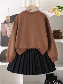 Bộ 2 món: Áo nỉ dài tay họa tiết nơ và chân váy mini xếp ly màu đen - Cà phê nâu - Xem 2