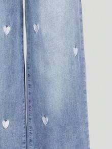 SHEIN ChillGRL 千禧少女风牛仔裤，刺绣爱心图案，宽松阔腿，面料柔软舒适，适合日常穿着、上学和通勤，四季皆宜。