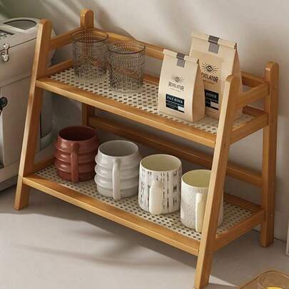 1个创意双层藤编桌面收纳架，可收纳杯子、咖啡、零食、水杯和小摆件