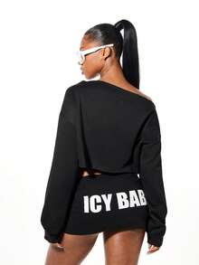 SUMWON WOMEN Sudadera corta con hombros descubiertos con estampado de "Icy Babe" - Suéter informal de manga larga para invierno - Negro - Ver 2