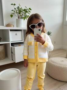 SHEIN Vintaside Kids 2件套女婴休闲可爱长袖条纹仿口袋针织开衫和裤子套装 - 黃色 - 查看 3