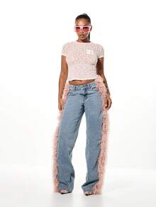 SUMWON WOMEN Quần jeans ống rộng ống loe cạp trễ phối lông vũ cho lễ hội phong cách Boho - Màu xanh lam - Xem 3