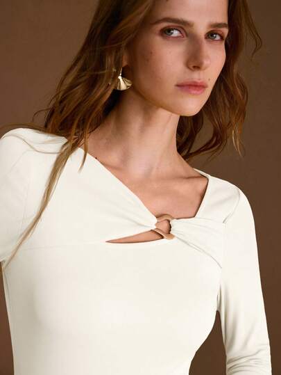 MOTF PREMIUM CAMISETA AJUSTADA CON CUELLO ASIMÉTRICO, OTOÑO/INVIERNO