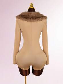 Amplova Jumpsuit Bodycon Lengan Panjang Leher V Dalam dengan Kerah Bulu dan Sambungan - Khaki - View 7