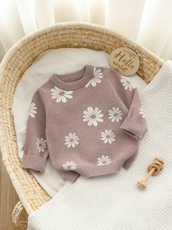 SHEIN Baby Girl Fashionable Sunflower Jacquard Knit Sweater: Loose Dolman Silhouette, Scattered Sunflower Jacquard Pattern All Over, Adorable And Sunny Look, Suitable For Casual Wear, Birthday