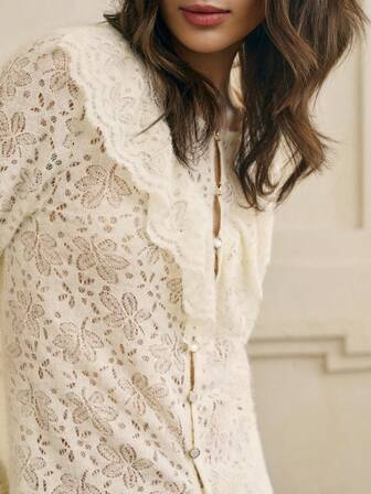 Cévolie 女式长袖优雅蕾丝荷叶边珍珠纽扣衬衫