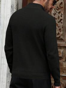 Manfinity Mode 这款男士黑色针织衫款式多样，长袖设计，配有时尚的拉链领，适合冬季穿着。 - 黑色 - 查看 2