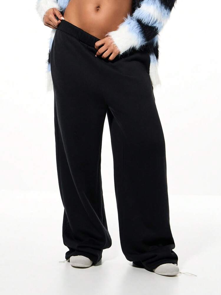 SUMWON WOMEN Oversized Branded Letter Applique Joggers