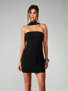 MISSGUIDED Vestido mini ajustado sin mangas con cuello halter y espalda descubierta para fiesta y noche - Negro - Ver 4