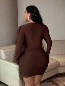 NU&NOW 大码女装连衣裙，秋季收腰紧身连衣裙，深 V 领，性感派对迷你连衣裙；大码女装连衣裙，秋季收腰紧身连衣裙，百搭纽扣设计高领，性感派对迷你连衣裙，冬季 - 棕色 - 查看 2