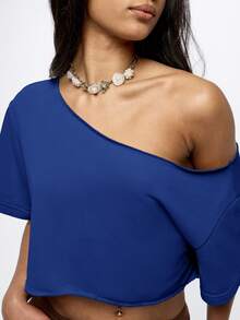 SUMWON WOMEN 露肩宽松短款T恤，不对称单肩短袖上衣，休闲日常穿着 - 藏蓝色 - 查看 6