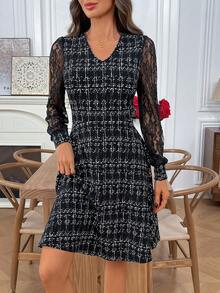 EMERY ROSE Váy ngắn thanh lịch cổ chữ V ren tương phản dành cho nữ - màu đen - Xem 5