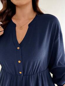 SHEIN Essnce 大码女装秋冬时尚休闲宽松舒适日常深蓝色 V 领长袖腰中长连衣裙带口袋，秋季服装，简约风格，工作服 - 藏蓝色 - 查看 8