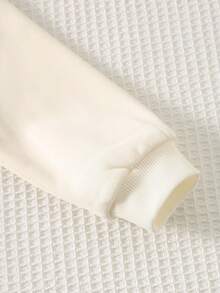 Cozy Pixies 2 件套男婴简约 3D 字母图案针织柔软圆领长袖连帽衫和松紧腰裤套装 - 棕色 - 查看 5