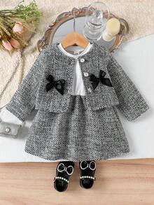 SHEIN Playful Pals 女婴蝴蝶结装饰时尚夹克和拼色拼布连衣裙套装，秋冬